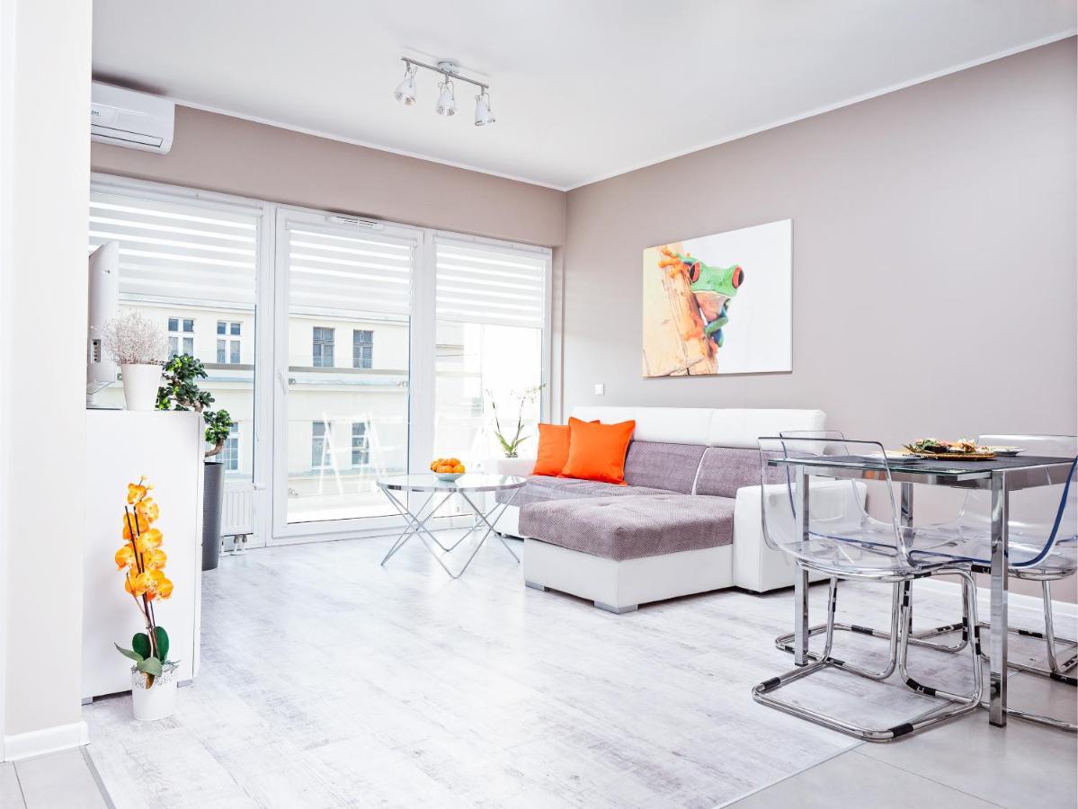 Apartamenty Homely Place Centrum - Stary Rynek - Parking Poznan Ngoại thất bức ảnh