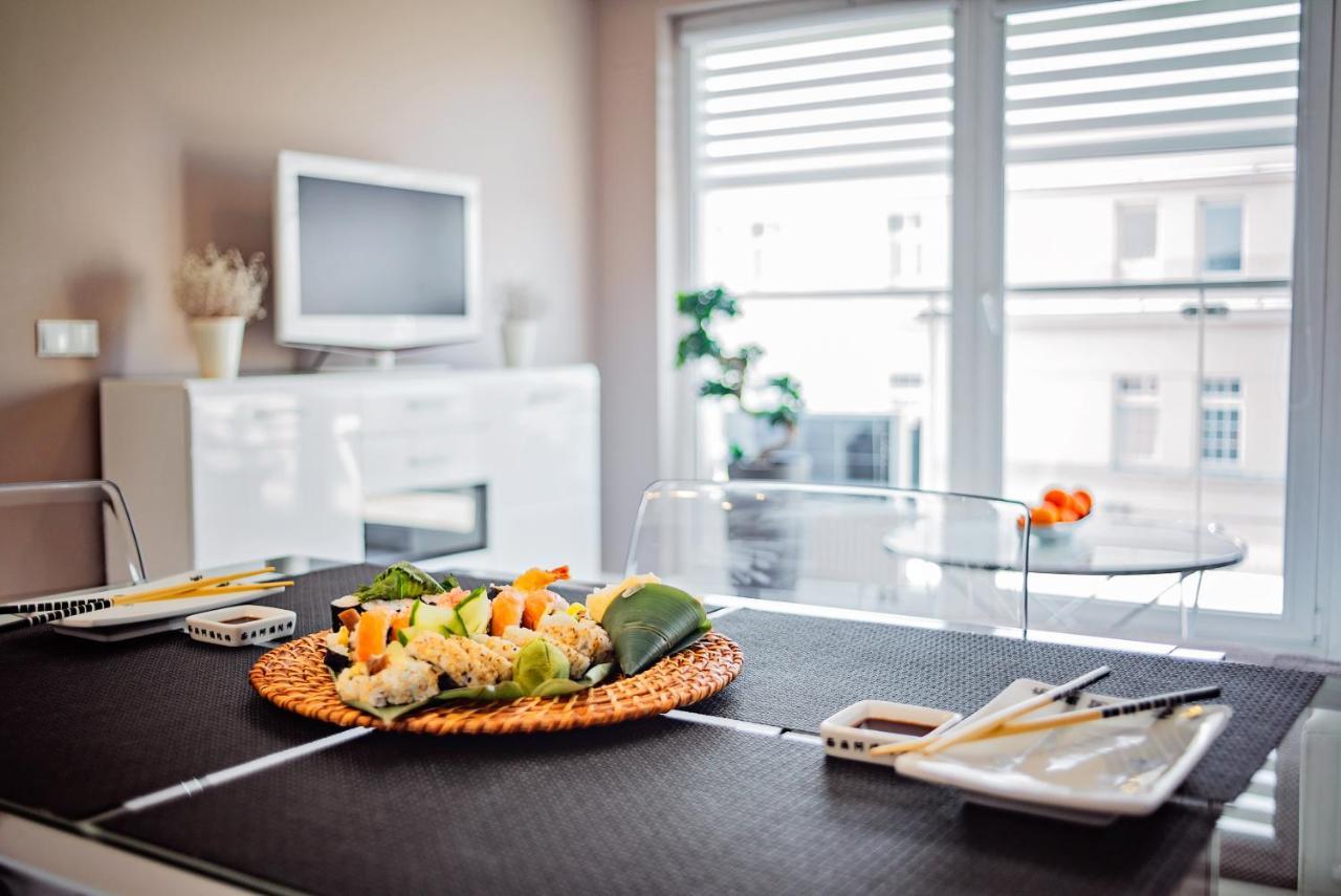 Apartamenty Homely Place Centrum - Stary Rynek - Parking Poznan Ngoại thất bức ảnh