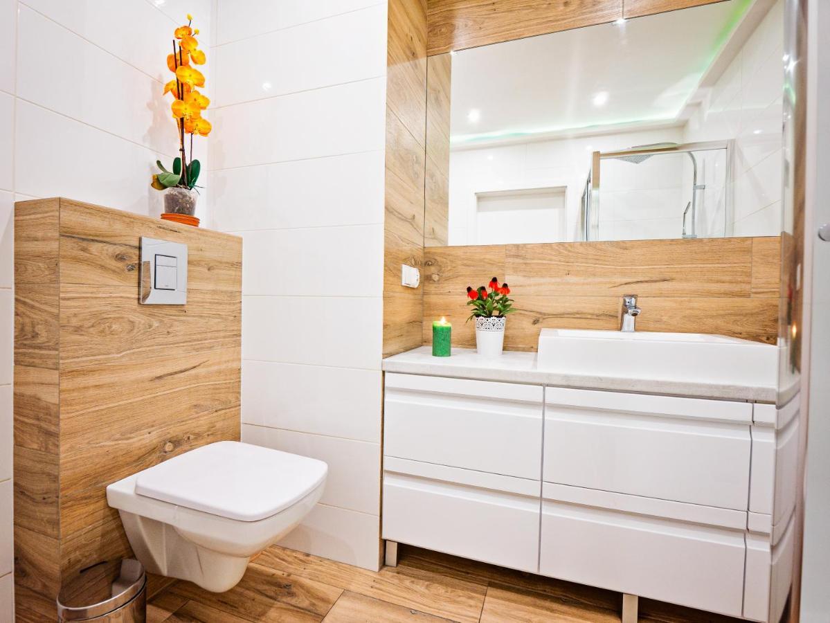 Apartamenty Homely Place Centrum - Stary Rynek - Parking Poznan Ngoại thất bức ảnh