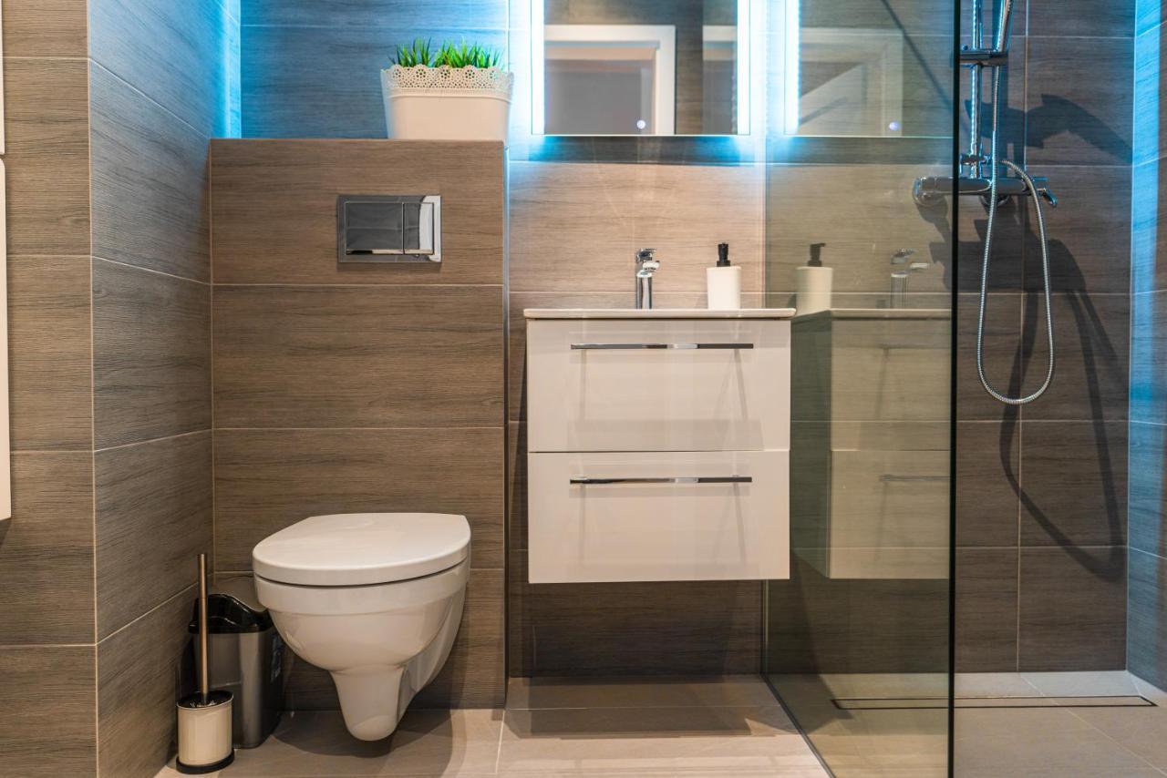 Apartamenty Homely Place Centrum - Stary Rynek - Parking Poznan Ngoại thất bức ảnh